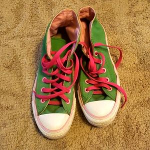 High top converse pink and green  converse size 7 but they will fit a 7.5